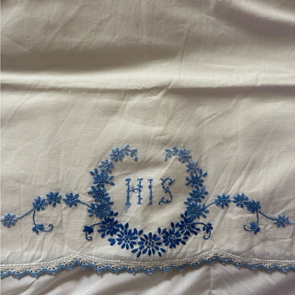 Vintage handmade  “his” and “hers” Embroidered Pillowcases - Picture 2 of 6